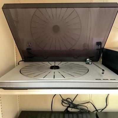 L886 Bang & Olufsen Beogram RX-2 45-33's Tom Table