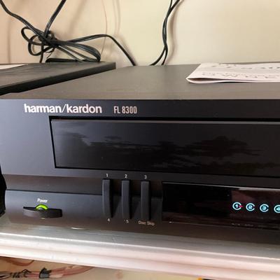 L888 Harman/Kardon FL8300 5-Disc CD Changer