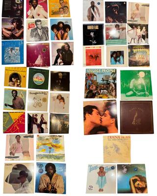 L895 Lot Of 45's & 33's