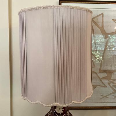 L896 Vintage Mid Century Maroon with White Decorative Flowers Chinoiserie Lamp