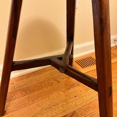 K909 Antique Hand-Made Stool