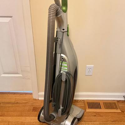 K910 Eletrilux Model EL8505 Vacuum Cleaner