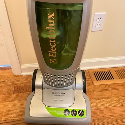 K910 Eletrilux Model EL8505 Vacuum Cleaner