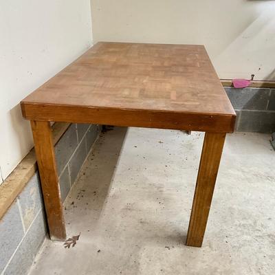 G930 Wooden Work Table