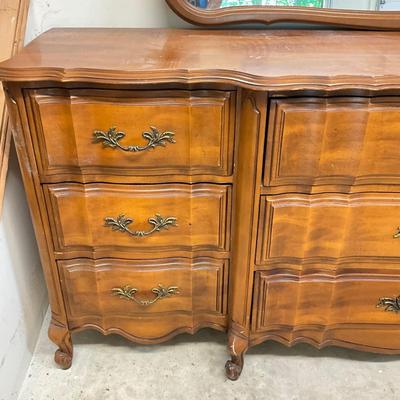 G934 Vintage French Provincial Nine Drawer Dresser With Mirror