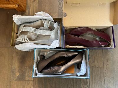 SIZE 8 LADIES HEELS