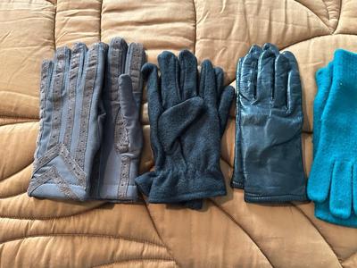 LADIES GLOVES