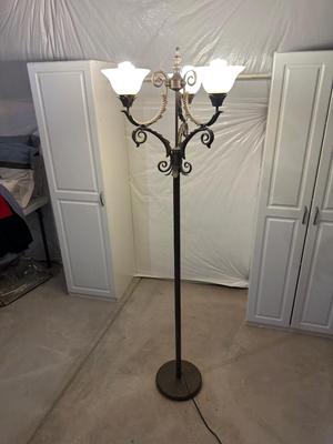 HEAVY METAL FLOOR LAMP