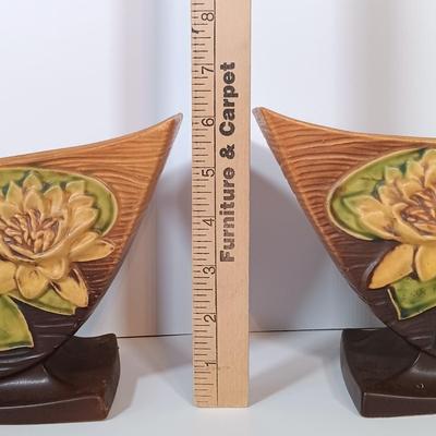 LOT 159: Roseville Pottery Water Lily Cornucopia Vases