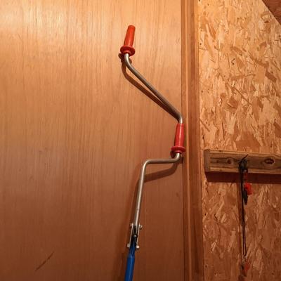 LOT 166: Vintage Ice Fishing Auger