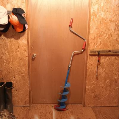 LOT 166: Vintage Ice Fishing Auger