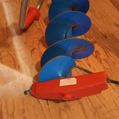 LOT 166: Vintage Ice Fishing Auger