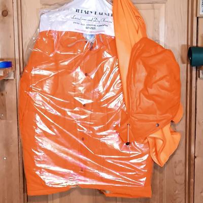 LOT 168: Trophy Club Orange Thermal Hunting Jacket with Detachable Hood and a Vest XXL