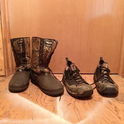 LOT 173: Camouflage Boots and Shoes
