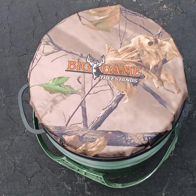 LOT 181: Reels on Wheels Fishing Cart Accessory with a Big Game Storage Bucket, Various Knives & More