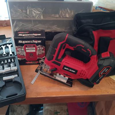 LOT 189: Meterk Batter Jigsaw with Battery and Charger, Tool Set, Fasteners and More