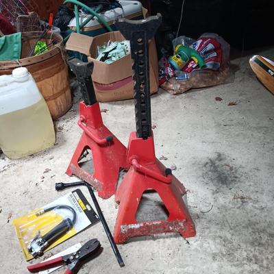 LOT 219: Jack Stands with Dual Chuck Tire Inflator & More