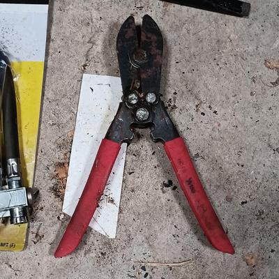 LOT 219: Jack Stands with Dual Chuck Tire Inflator & More