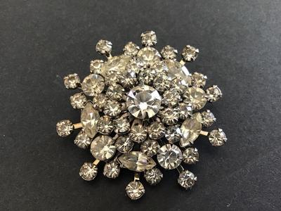 Gorgeous Vintage Rhinestone Brooch