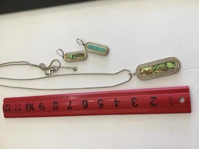 Beautiful Reversal Necklace with Earrings Statement