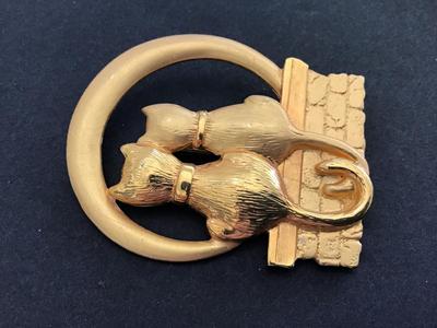 JJ Vintage Brooch Cats