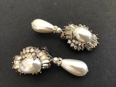 Art Deco Crystal Rhinestone Drop Clip Nice Quality Vintage
