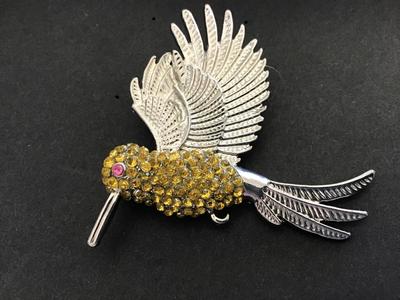 Hummingbird Brooch