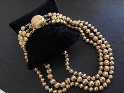 Beatiful Vintage Metal Necklace 3 Strand