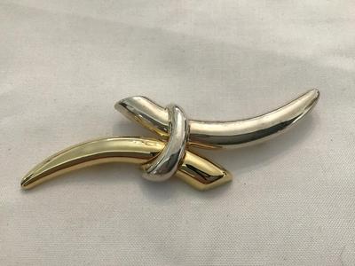 Vintage Two Tone Horn Brooch