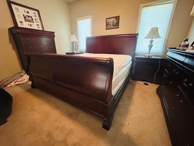 MARSEILLE COLLECTION KING SIZE SLEIGH BED WITH SLEEP NUMBER MATTRESS SYSTEM BY SELECT COMFORT