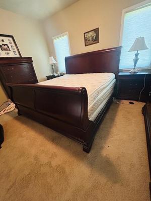 MARSEILLE COLLECTION KING SIZE SLEIGH BED WITH SLEEP NUMBER MATTRESS SYSTEM BY SELECT COMFORT