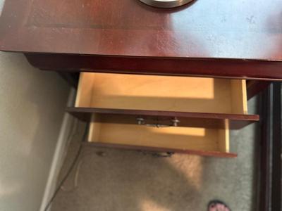 3 DRAWER NIGHT STAND AND BRUSHED NICKEL LAMP