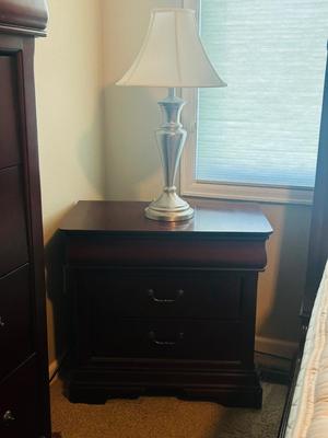 3 DRAWER NIGHT STAND AND BRUSHED NICKEL LAMP