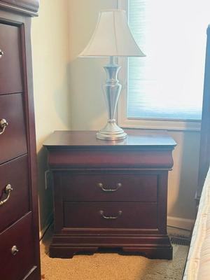 3 DRAWER NIGHT STAND AND BRUSHED NICKEL LAMP