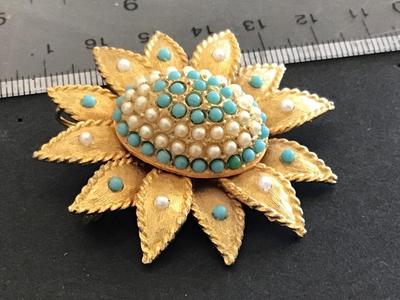 Beautiful Vintage Brooch
