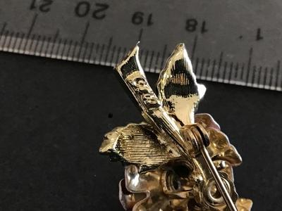 Coro Beatiful Vintage Floral Rhinestone Brooch Signed