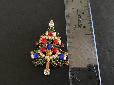 Vintage OTC Gorgeous Holiday Christmas Tree Brooch