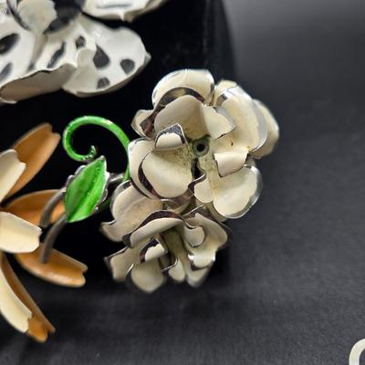LOT 1J: Beautiful Vintage Brooches