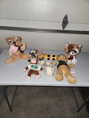 Sale Photo Thumbnail #239: Mr. Lucky Vegas Dog Dealer -Sinatra “Luck be a Lady" song plus other plushes. All pictured included and some new.

Will receive all items pictured