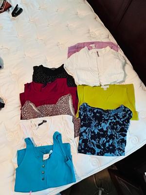 WOMENS TOPS SMALL PETITE SIZES