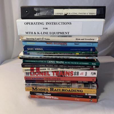 Lionel Train Catalogs and Other Model Trains Books (LR-BM)