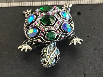 Rhinestone Turtle Brooch