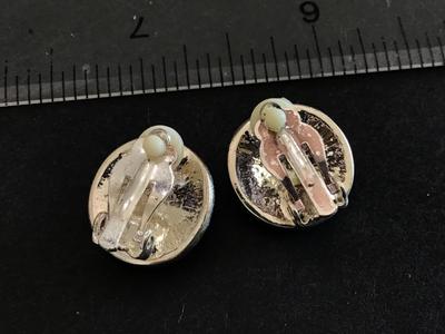 Liz co Clip on Earrings