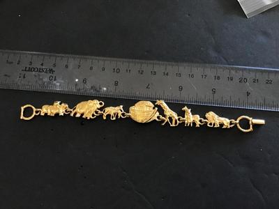 Premier Design Noah ark Bracelet