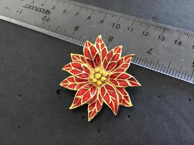 Holiday Brooch poinsettias