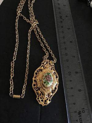 Vintage Victorian Style Necklace Filagree. Beatiful