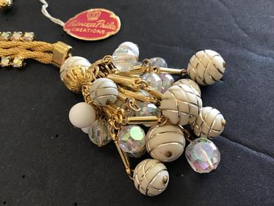 Gorgeous Vintage Mesh Rhinestone Necklace