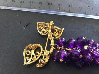 DS Avon Grape Brooch