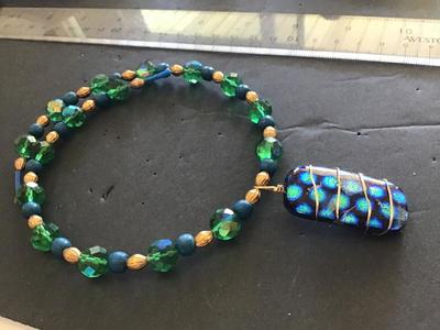 Beautiful Glass Collar Necklace Choker Style