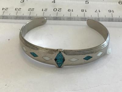 Vintage Bangle Markings
